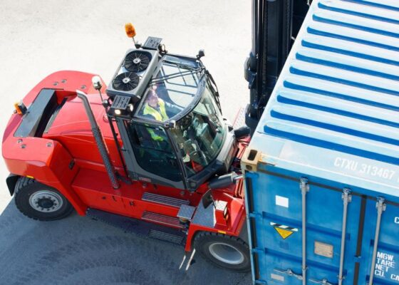 Kalmar Dcg180 18 Ton Big Forklift Zware Heftruck Container