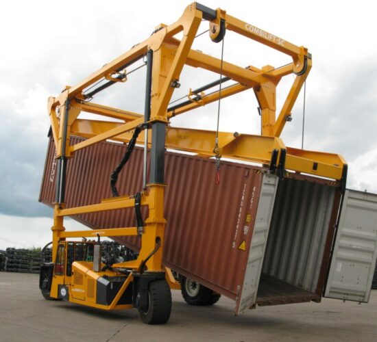 ComCombilift Straddle Carrier Tilting Containerbilift Straddle Carrier Tilting Container