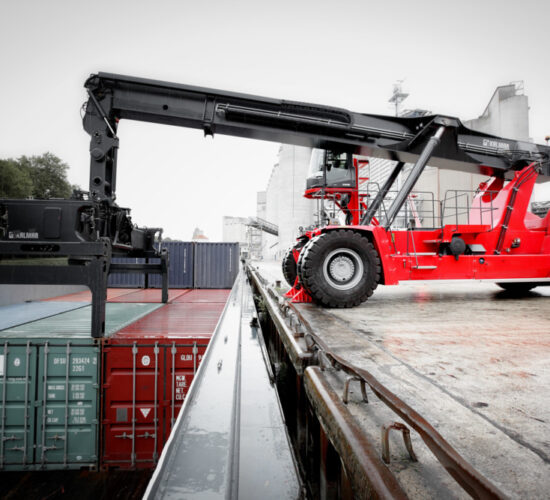 Kalmar Drg Reachstacker Barge Handler