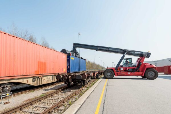 Kalmar Drg Reachstacker Intermodal