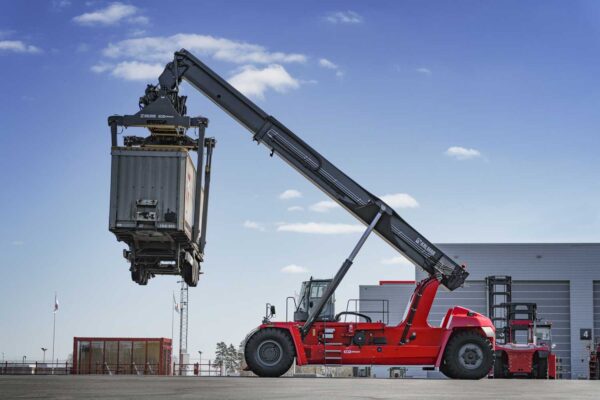 Kalmar Drg Reachstacker Piggyback 2