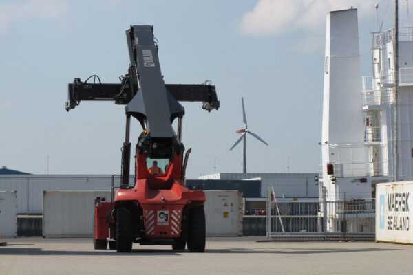 Kloosterboer Vlissingen Kalmar Reachstacker 1