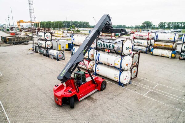 Kalmar DRG ECO reachstacker handling liquid bulk containers