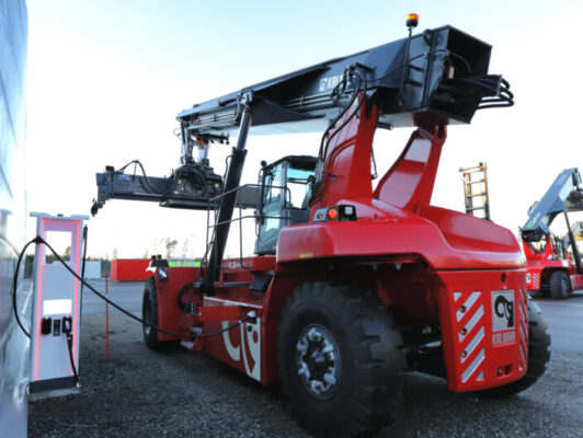 Kalmar Electric Reachstacker Charging