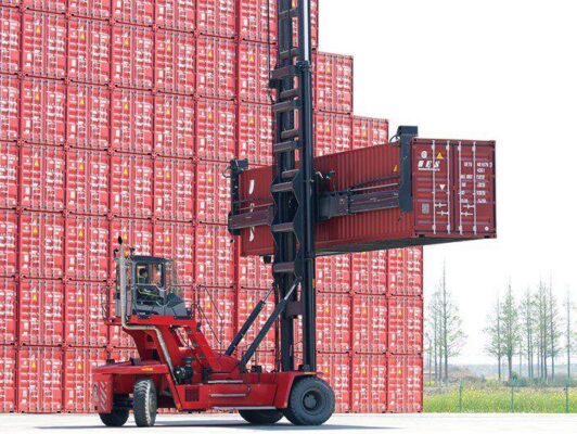 Kalmar Empty Container Handler 11