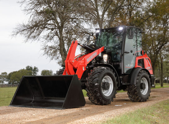 Manitou MLA Kniklader op de boerderij 5