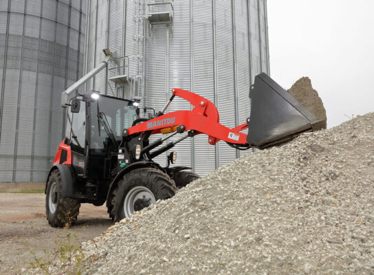 Manitou MLA Kniklader op de boerderij 1