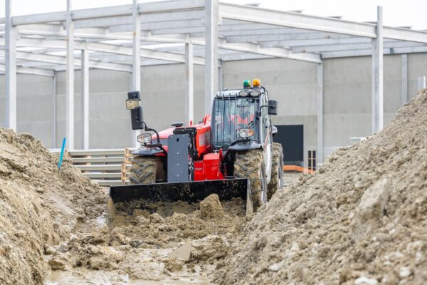 Manitou MT 930 Compacte Verreiker (19) Verkleind