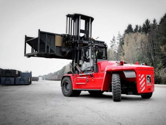 Kalmar Dcg180 330 Forklift 03