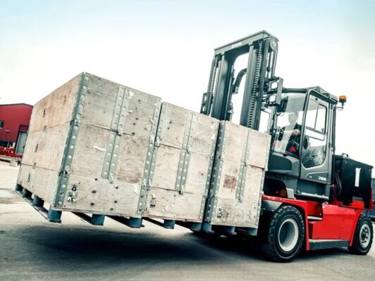 Kalmar Ecg50 90 Electric Forklift At Work