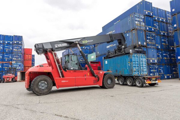 Kalmar DRG ECO reachstacker container terminal