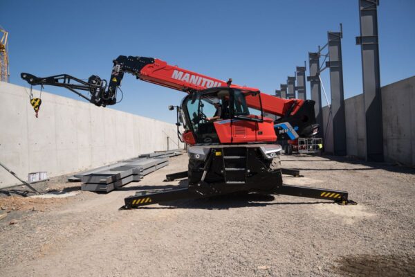 Manitou MRT-2660 E Elektrische Roterende Verreiker praktijk