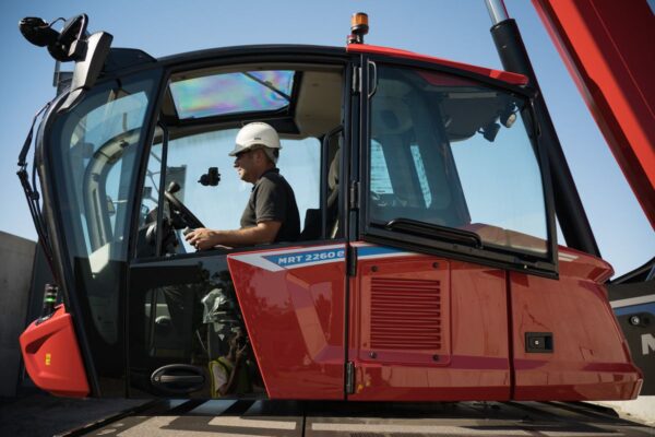 Manitou MRT-2660 E Elektrische Roterende Verreiker chauffeur