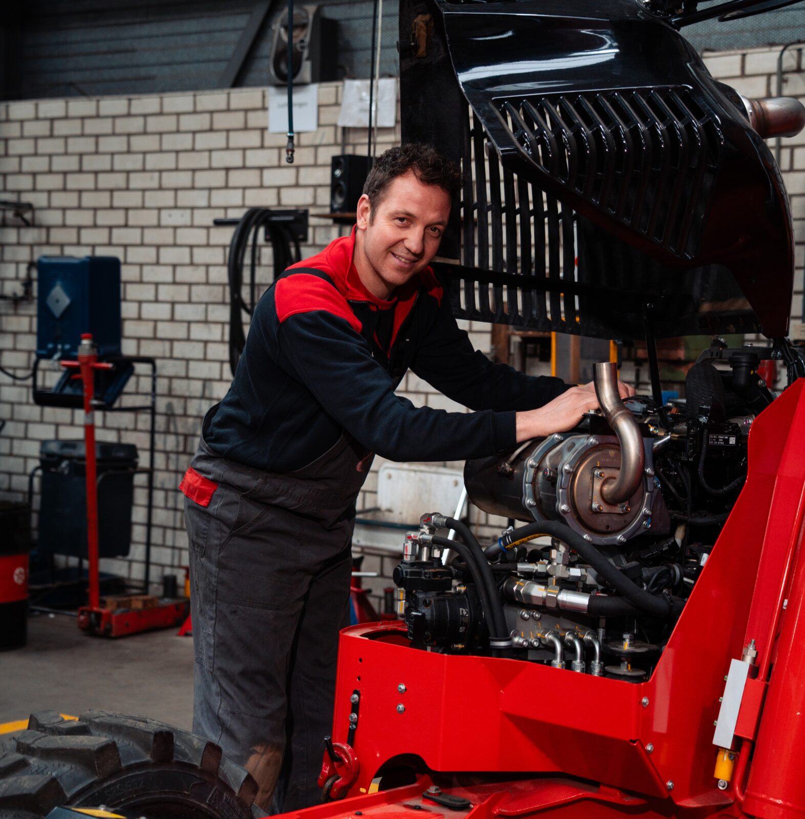 Feyter Forklift Services Header Service