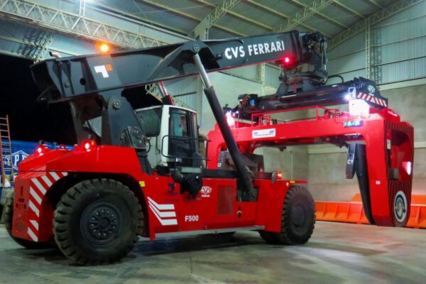 Cvs Ferrari Reachstacker Manipuladores Contenedores Feyter Iberia 14