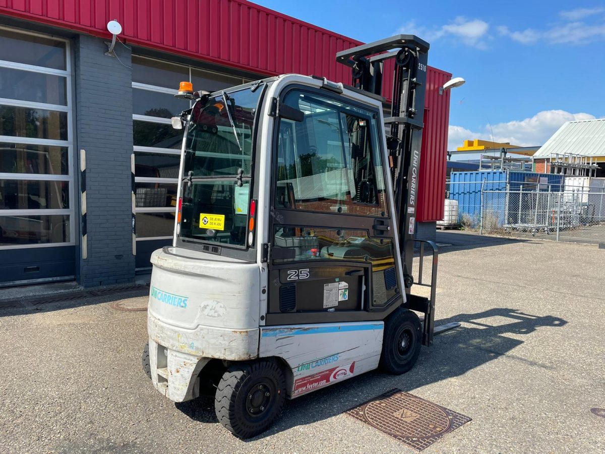 Unicarriers QX25 3